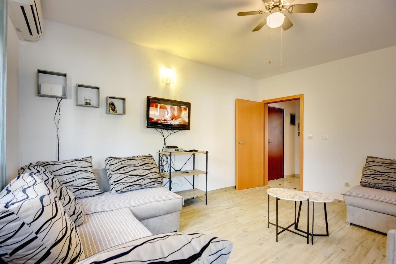 Apartment Mores Μεντουλίν Εξωτερικό φωτογραφία